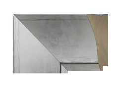Moldura de madera de pino color plata envejecida, modelo 155-098. Moldura ancha con perfil curvado y acabado metálico satinado, ideal para enmarcar espejos, cuadros o fotografías. Aporta un estilo elegante y contemporáneo con un toque clásico.