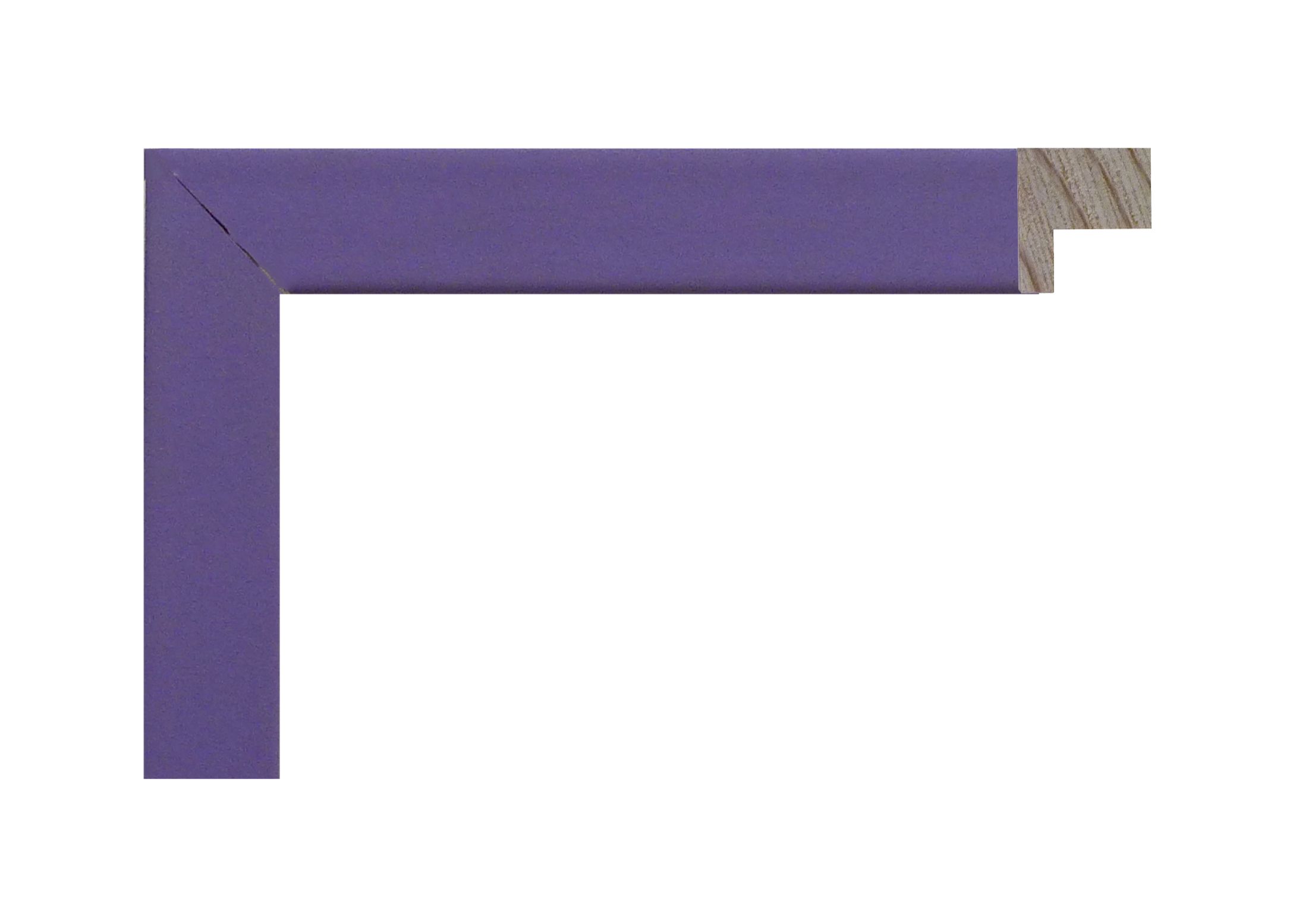 moldura 239 092 - Molduras Salas Moldura color lila, modelo 239-092. Fabricada en madera de pino Finger Joint con acabado satinado y superficie lisa. Su suave tono lila aporta serenidad, frescura y un toque romántico, ideal para enmarcar fotografías, láminas o ilustraciones en dormitorios, estudios o espacios con decoración moderna y colorida.
