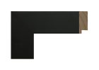 Moldura de madera finger joint lacada en color negro mate, de diseño plano de 4 cm y acabado liso, ideal para enmarcar cuadros, láminas y fotografías aportando un estilo moderno y elegante.