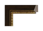 Moldura de madera acabado en color nogal oscuro con filo interior dorado, diseño clásico y elegante ideal para enmarcación decorativa y fotografía.