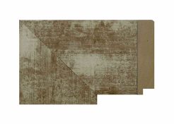 Marco oro 088-005, fabricado en madera de ayous. Moldura con acabado en oro envejecido y textura sutil, perfecta para enmarcar obras clásicas, fotografías o espejos con un toque elegante y distinguido.
