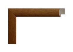Marco color miel, modelo 208-023. Fabricado en madera de koto con acabado satinado que realza su veta natural y aporta un tono cálido y elegante. Su diseño sencillo y perfil clásico combina perfectamente con estilos decorativos rústicos, modernos o naturales, ideal para enmarcar fotografías, ilustraciones o documentos.