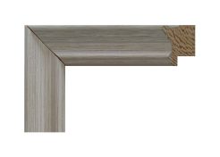 Marco de madera de pino finger color blanco rústico, modelo 303-030. Moldura con vetas naturales visibles y acabado decapado que aporta un estilo campestre y elegante. Ideal para enmarcar fotografías, ilustraciones o espejos en ambientes nórdicos, shabby chic o vintage.