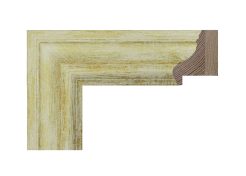 Marco blanco decapado con pátina oro en madera de ayous, acabado mate sin brillo que combina tonos claros envejecidos con matices dorados suaves, perfil clásico de líneas escalonadas que aporta profundidad y elegancia, ideal para enmarcar fotografías, láminas y obras decorativas en ambientes clásicos o vintage.