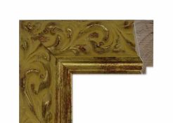 Marco labrado de madera acabado oro envejecido
