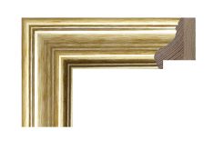 Moldura color champagne con acabado con pelicula satinada sin brillo sobre madera de pino finger joint, perfil clásico escalonado con líneas suaves y tono champagne uniforme, ideal para enmarcar cuadros, láminas decorativas y obras artísticas aportando elegancia discreta y un estilo sofisticado y atemporal.