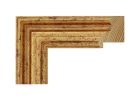 Moldura de madera en color oro, superficie lisa y aspecto clásico y decorativo.
